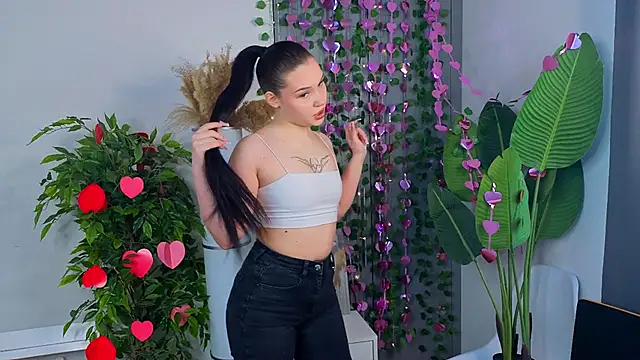 Snapshot of RoxannRunk chatting on 18, 2, 2026 RoxannRunk online show from 18, 2, 2026