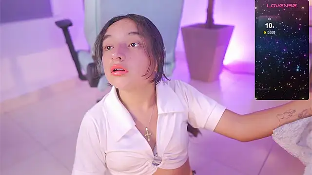  emily jonexs online show from 28, 2, 2026