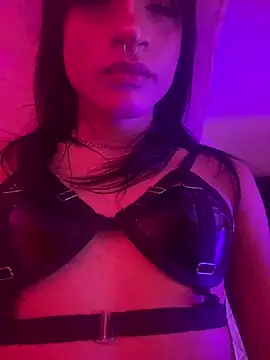 moonlyvelvet online show from 16, 2, 2026