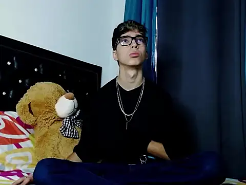 Snapshot of gabriel_x18 chatting on 9, 2, 2026 gabriel x18 online show from 9, 2, 2026