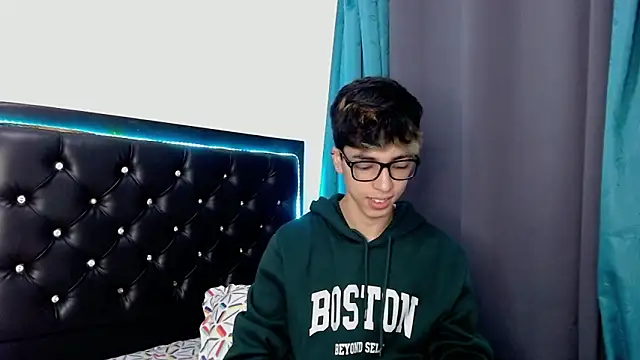 Snapshot of gabriel_x18 chatting on 27, 2, 2026 gabriel x18 online show from 27, 2, 2026