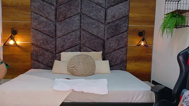 FernandaBrown   online show from 3, 3, 2026