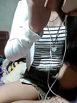 DoliceGirl2k online show from 7, 4, 2026