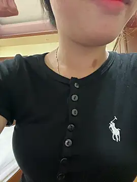 DoliceGirl2k online show from 18, 4, 2026