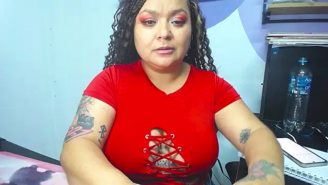 Snapshot of SweettSin chatting on 12, 2, 2026 SweettSin online show from 12, 2, 2026