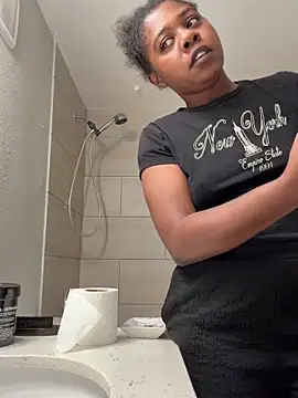 Snapshot of Ebony_Queeen chatting on 26, 3, 2026 Ebony Queeen online show from 26, 3, 2026