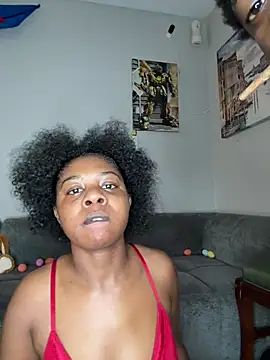 Snapshot of Ebony_Queeen chatting on 4, 4, 2026 Ebony Queeen online show from 4, 4, 2026