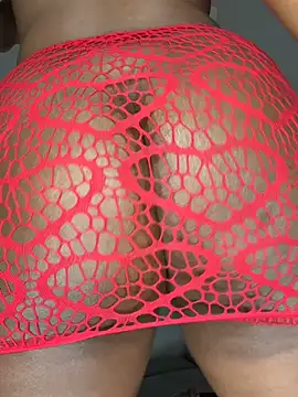 Snapshot of Ebony_Queeen chatting on 10, 4, 2026 Ebony Queeen online show from 10, 4, 2026