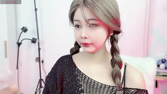 Memeli0 online show from 11, 2, 2026