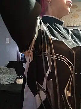 Sammi1995 online show from 17, 6, 2026
