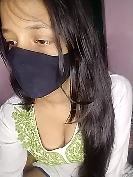 Naina-hott online show from 8, 4, 2026