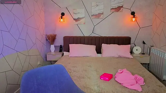  Kiki angel  online show from 11, 4, 2026