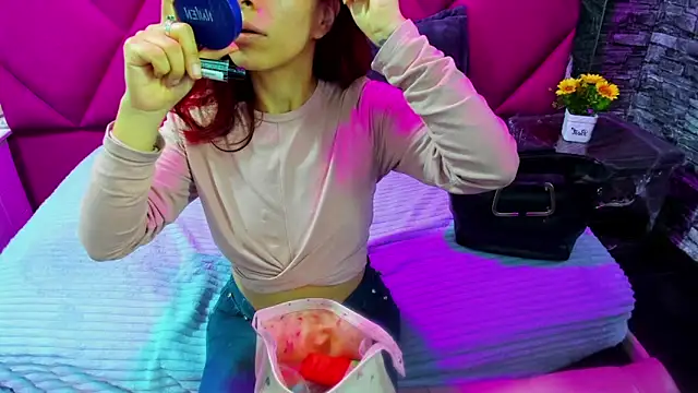 NinaaDark online show from 25, 2, 2026