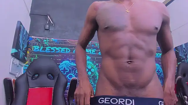 Jeanpieroo26 online show from 14, 2, 2026