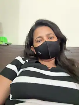 Snapshot of raavigirl chatting on 27, 2, 2026 raavigirl online show from 27, 2, 2026