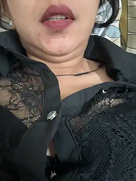 Snapshot of raavigirl chatting on 4, 7, 2026 raavigirl online show from 4, 7, 2026
