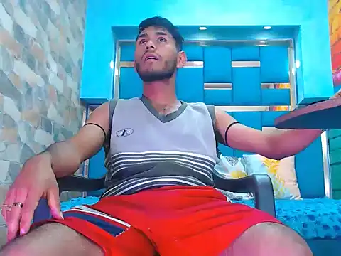 Snapshot of warmNoah chatting on 13, 2, 2026 warmNoah online show from 13, 2, 2026