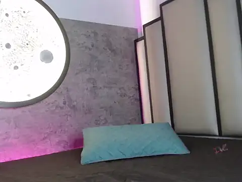 Sharlo Alvarez online show from 18, 2, 2026