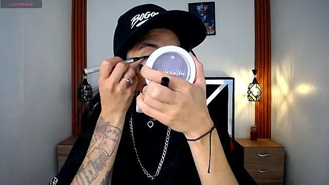 Snapshot of FRANCESCA_LOVE_ chatting on 23, 3, 2026 FRANCESCA LOVE online show from 23, 3, 2026