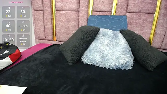 Snapshot of FRANCESCA_LOVE_ chatting on 11, 4, 2026 FRANCESCA LOVE online show from 11, 4, 2026