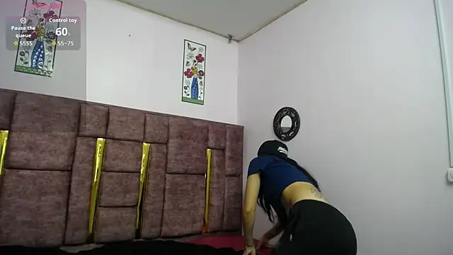 Snapshot of FRANCESCA_LOVE_ chatting on 12, 4, 2026 FRANCESCA LOVE online show from 12, 4, 2026