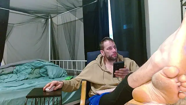 Snapshot of cguffey2284 chatting on 15, 2, 2026 cguffey2284 online show from 15, 2, 2026