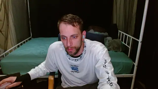 Snapshot of cguffey2284 chatting on 25, 2, 2026 cguffey2284 online show from 25, 2, 2026