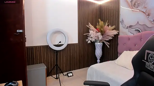 LUNAKITTY TAY online show from 7, 7, 2026