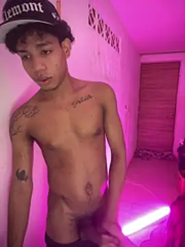 Snapshot of 777_dmz_ chatting on 4, 3, 2026 777 dmz online show from 4, 3, 2026