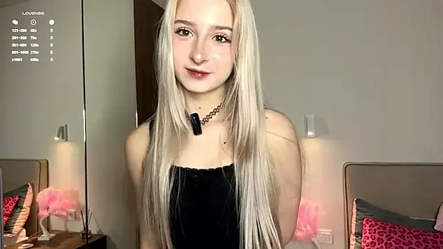 Snapshot of EvaQT chatting on 11, 2, 2026 EvaQT online show from 11, 2, 2026