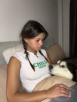 RachelWeisz  online show from 17, 2, 2026