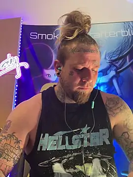 Snapshot of Smokebluntafterblunt chatting on 14, 2, 2026 Smokebluntafterblunt online show from 14, 2, 2026