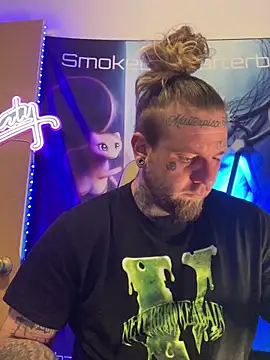 Snapshot of Smokebluntafterblunt chatting on 18, 2, 2026 Smokebluntafterblunt online show from 18, 2, 2026