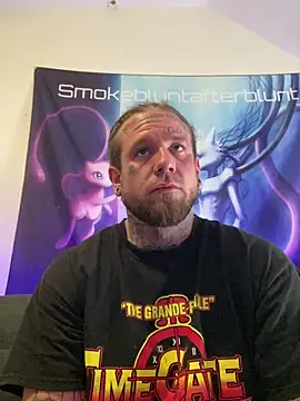 Smokebluntafterblunt online show from 25, 4, 2026