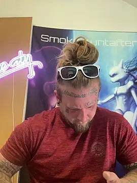 Smokebluntafterblunt online show from 2, 6, 2026