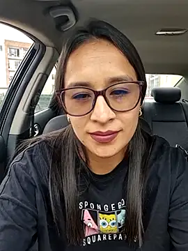 Snapshot of Paola_andrade chatting on 8, 4, 2026 Paola andrade online show from 8, 4, 2026