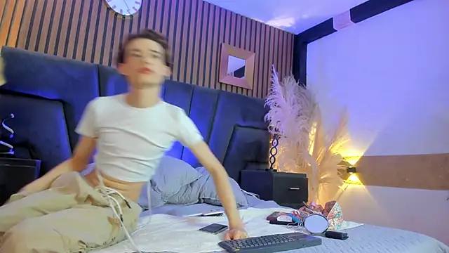 Snapshot of AngelDoll_1 chatting on 9, 2, 2026 AngelDoll 1 online show from 9, 2, 2026