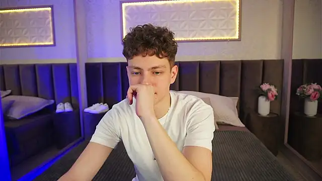 Snapshot of StefanBev chatting on 12, 3, 2026 StefanBev online show from 12, 3, 2026