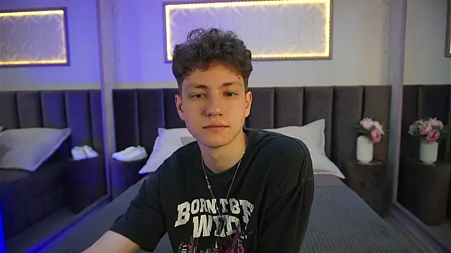 Snapshot of StefanBev chatting on 14, 3, 2026 StefanBev online show from 14, 3, 2026