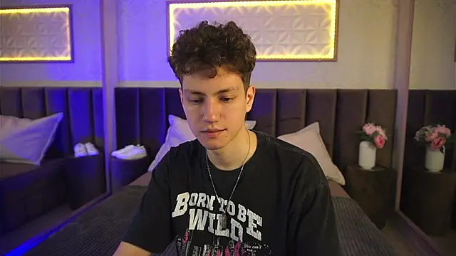 Snapshot of StefanBev chatting on 21, 3, 2026 StefanBev online show from 21, 3, 2026