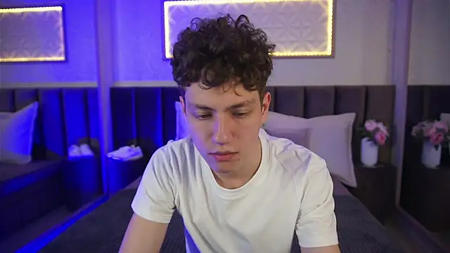 Snapshot of StefanBev chatting on 30, 3, 2026 StefanBev online show from 30, 3, 2026