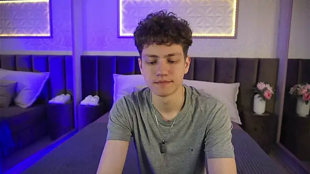 Snapshot of StefanBev chatting on 2, 4, 2026 StefanBev online show from 2, 4, 2026