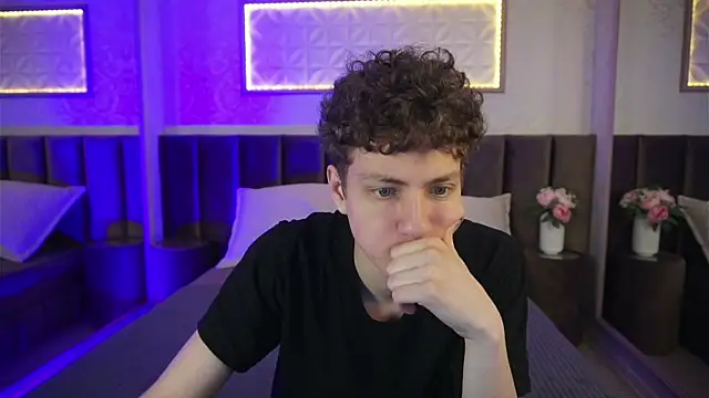 Snapshot of StefanBev chatting on 15, 4, 2026 StefanBev online show from 15, 4, 2026