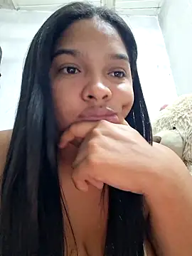 Snapshot of AnnaMil3J chatting on 21, 2, 2026 AnnaMil3J online show from 21, 2, 2026