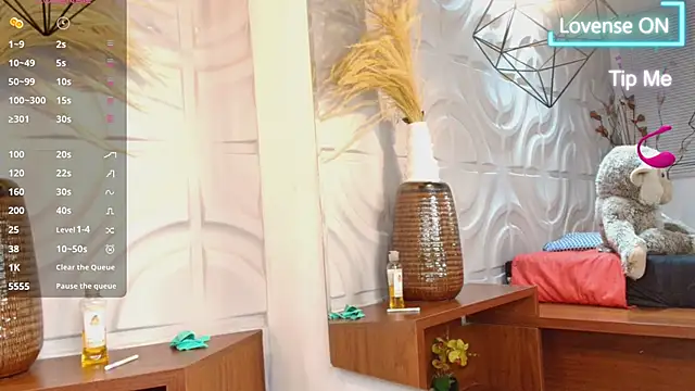 ItsZairen online show from 5, 4, 2026