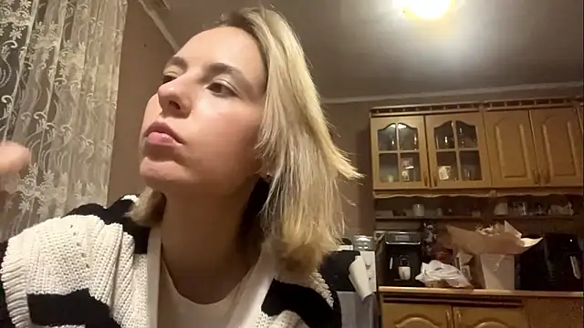 Snapshot of CharmingBlonde chatting on 20, 2, 2026 CharmingBlonde online show from 20, 2, 2026