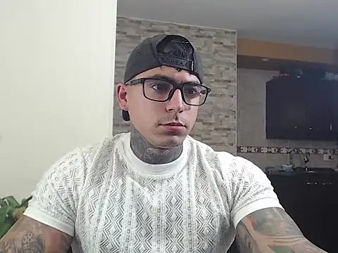 maxstrom111 online show from 8, 2, 2026