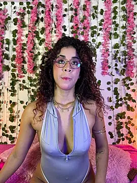 Woo isDaphne online show from 19, 2, 2026