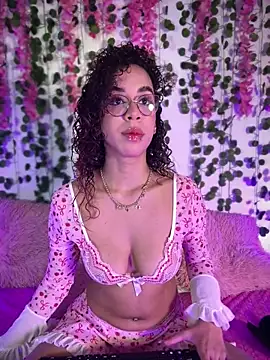 Woo isDaphne online show from 27, 2, 2026