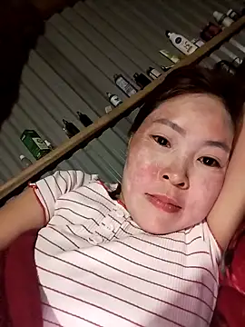 Yiyoongg online show from 10, 4, 2026